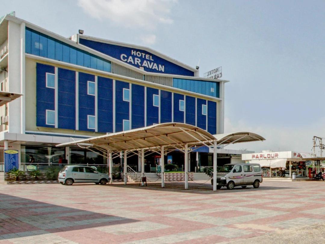 Unjha Hotel Caravan מראה חיצוני תמונה